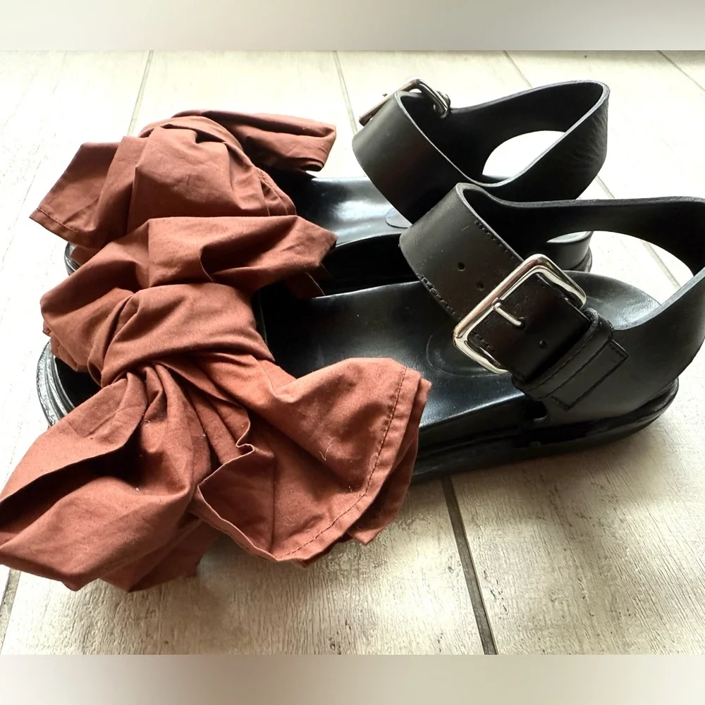 Marni Black Leather Fussbett Flat Sandals With Brown Bow - Size IT 37/ US 7 - Picture 2 of 4